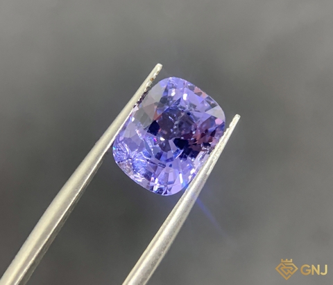 Viên đá Spinel tự nhiên
