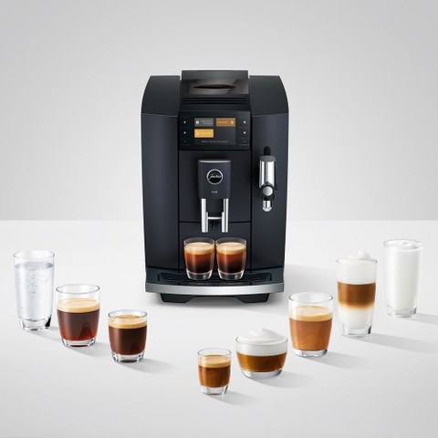 Tại sao máy cà phê Jura mới luôn có cà phê bột vương vãi bên trong hộp máy?