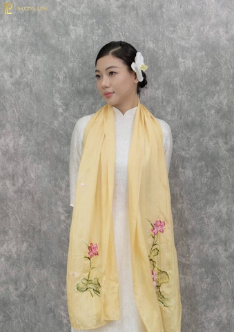 KHĂN LỤA HÀ ĐÔNG THÊU TAY THỦ CÔNG - HOA SEN