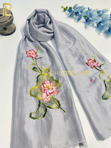 KHĂN LỤA HÀ ĐÔNG THÊU TAY CHỈ TƠ THỦ CÔNG - HOA SEN