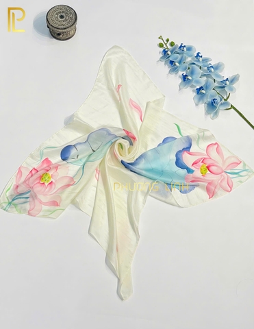 KHĂN LỤA VẼ TAY THỦ CÔNG NGHỆ THUẬT HOA SEN QUỐC