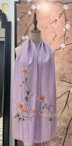 KHĂN LỤA TƠ TẰM HÀ ĐÔNG THÊU TAY HOA CÚC CHỈ TƠ