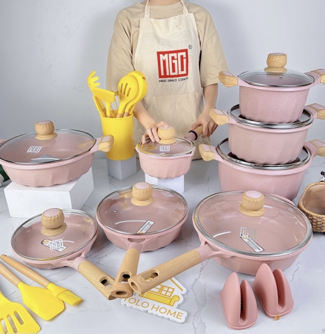 Bộ nồi chảo MGC hồng đậm