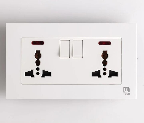 Ổ điện đôi 3 chấu LG-F21-0065 có công tắc điều khiển ổ cắm