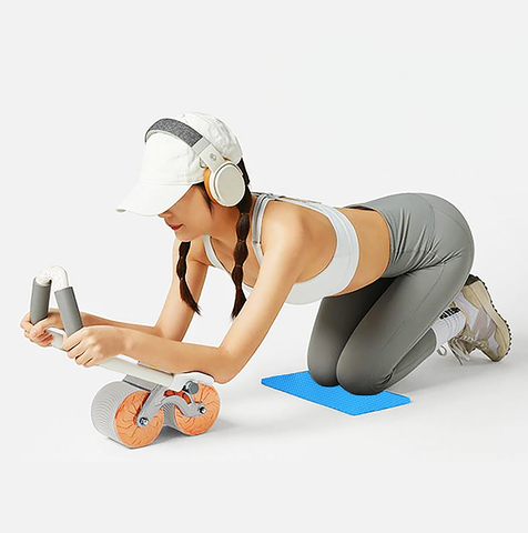 Con lăn tập cơ bụng