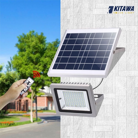 Mua đèn năng lượng mặt trời 300W ở đâu giá tốt nhất?