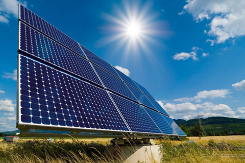 Tấm pin năng lượng mặt trời là gì? Lợi ích việc sử dụng pin mặt trời thế nào?