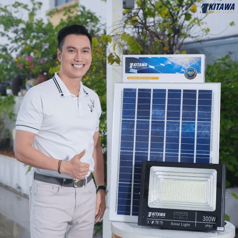 TOP 5 đèn năng lượng mặt trời 300W giá rẻ, bán chạy nhất 2024