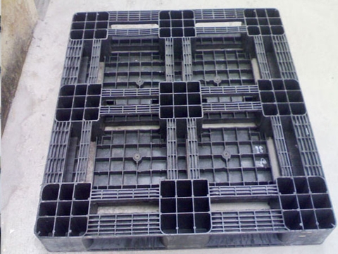 Pallet sắt