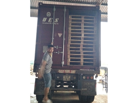 Pallet kê hàng trong kho