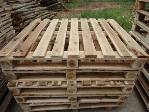 PALLET GỖ THƯỜNG 110cm x 130cm ĐỐ ẸO
