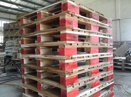 Pallet gỗ keo kê hàng