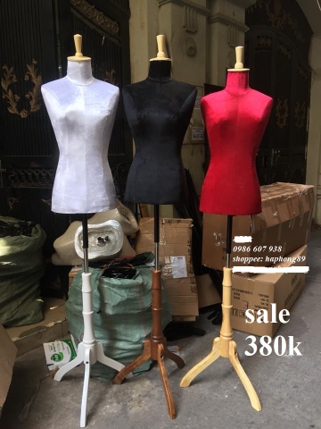 Manocanh nữ bọc vải nhung chân gỗ 3 chạc