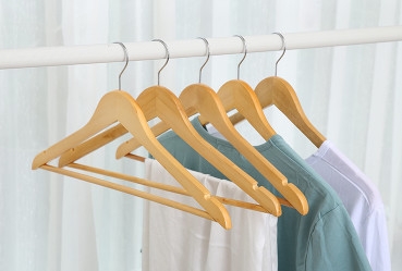 Móc Áo Gỗ Có Thanh Ngang Chuyên Dùng Cho Shop Thời Trang  Và Khách Sạn