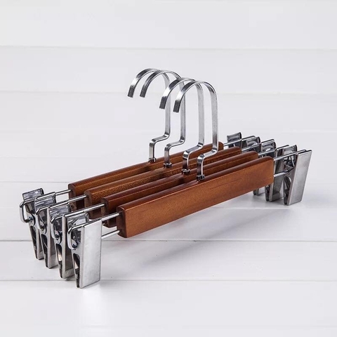 kẹp quần gỗ nâu,đầu kẹp inoc bạc,đầu móc vuông ngắn inoc