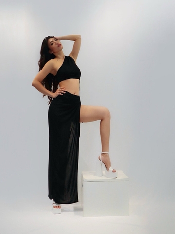 ĐẦM BODY XẺ ĐÙI KHOÉT EO