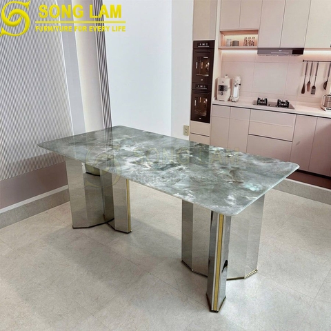 Bàn ăn Signature DT11