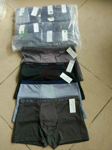 SỊP ĐÙI THÔNG HƠI LỖ TO CẠP CHỮ NHẬT