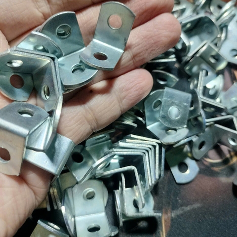 Pát góc ke góc 2 lỗ kết nối gỗ, ván, nhôm, sắt..... 1F5