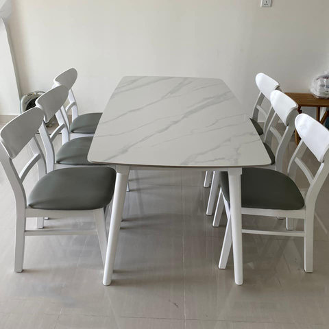 Bộ bàn ghế ăn mặt đá và 6 ghế Mango