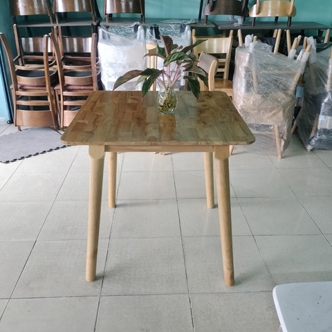 Bàn Mango mặt vuông 75x75cm