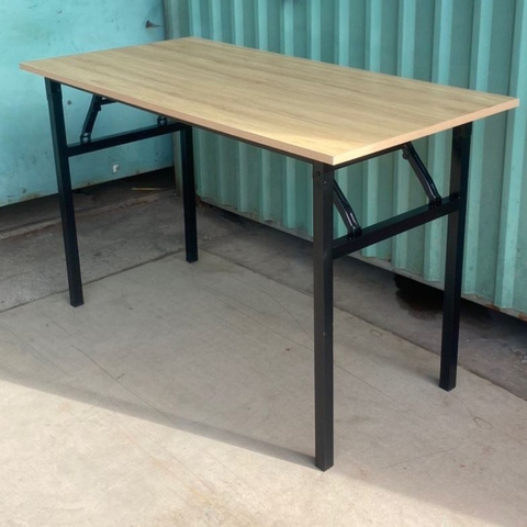 Bàn làm việc gấp gọn
