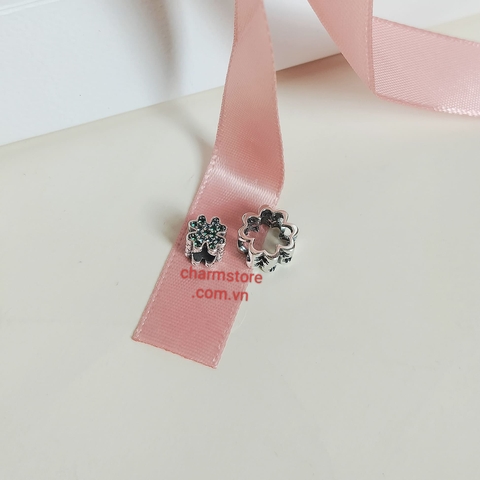 CHARM CỎ 4 LÁ LỒNG NHAU ĐÁ XANH LÁ