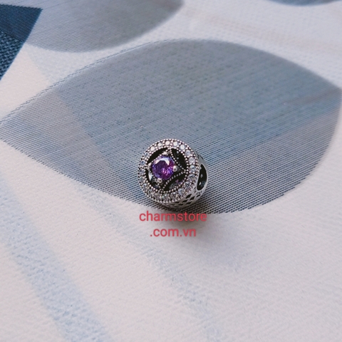 Charm 0018