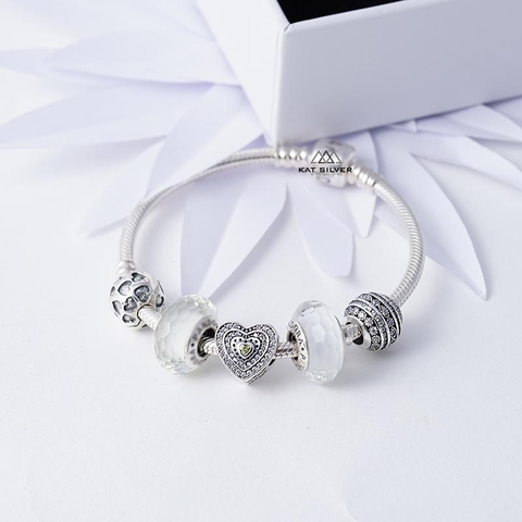 VÒNG CHARM MỆNH KIM ĐÁ TRẮNG