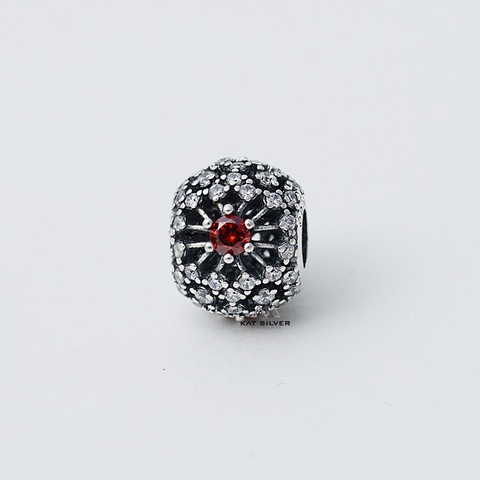 CHARM TRÒN TUYẾT XÙ ĐÁ ĐỎ