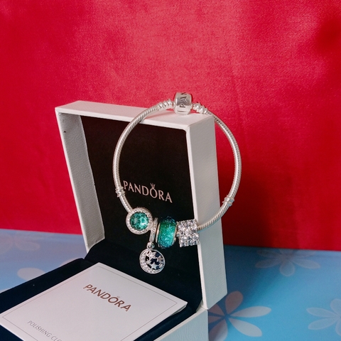 VÒNG CHARM MỆNH THỦY ĐÁ XANH NGỌC