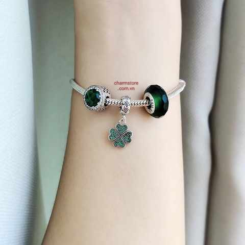 VÒNG CHARM MỆNH MỘC RADIANT TRÒN MIX CỎ 4 LÁ MM