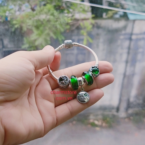 VÒNG TAY TREO TRÒN "LUCKY CHARM" XANH LÁ