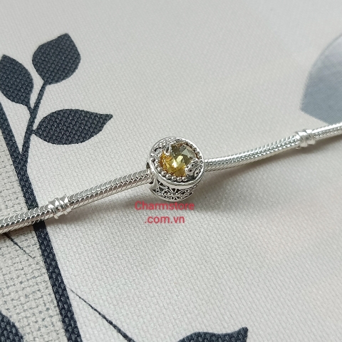 CHARM RADIANT CHUỒN CHUỒN ĐÁ VÀNG