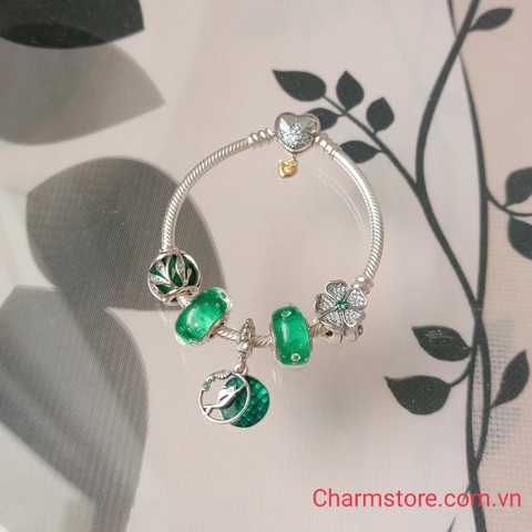 VÒNG CHARM BIỂN CẢ ĐÁ XANH LÁ