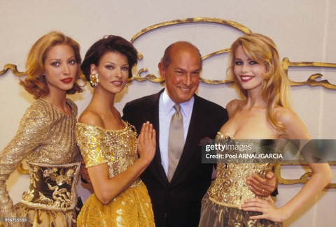 OSCAR DE LA RENTA - 60 năm của đế chế 'váy hoa' hàng đầu 'xứ cờ hoa'