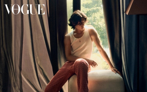 'Tắc kè hoa' màn ảnh Hàn mang tên Hong Kyung