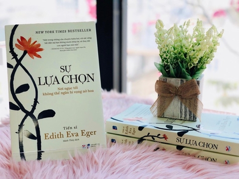 Sự lựa chọn - Nơi ngục tối không thể ngăn hy vọng nở hoa