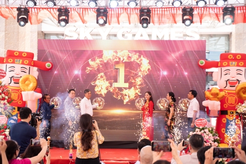 Breaking News: Chính thức khai trương Nhà sách Tân Việt - Micom Plaza Nam Định