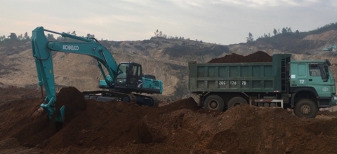 Máy xúc đào Kobelco SK330-8 (1)