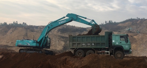 Máy xúc đào Kobelco SK330-8 (2)