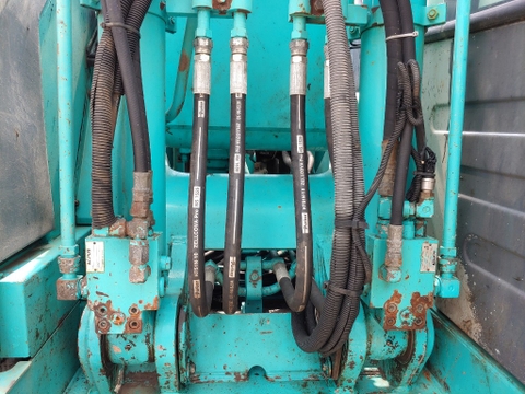 KOBELCO SK135SR-1