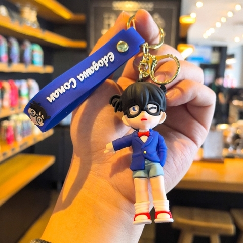 Móc Khóa Conan tay đút túi quần chỉ tay . Dây móc dài : 10cm - Mô Hình Cao : 7cm - Nặng 50gram - K75-T2-S9