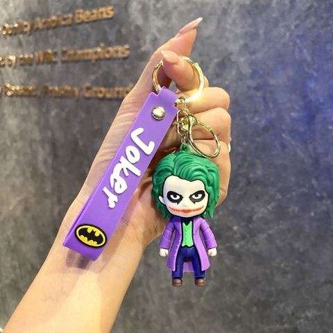 Móc Khóa Joker dáng đứng chibi áo tím siêu dễ thương . Dây móc dài : 10cm - Mô Hình Cao : 6cm - Nặng 50gram K78-T7-S1