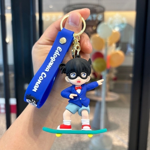 Móc Khóa Conan Trượt ván . Dây móc dài : 10cm - Mô Hình Cao : 7cm - Nặng 50gram - K75-T2-S8