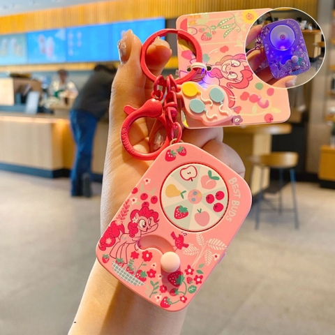 Móc Khóa gạt xoay hồng kỳ lân ( Có Đèn ) - Dài 6.3cm , Rộng 4.5cm - Nặng 50gram - SKU : moc286g K76-T4-S5