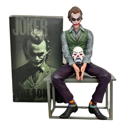 Mô hình DC COMICS Joker ngồi - Cao 24cm - nặng 600gram - DC COMICS - Bọc Túi - Box màu - SKU : JK2 ( VAT :  MH003  - K61-T1-S7