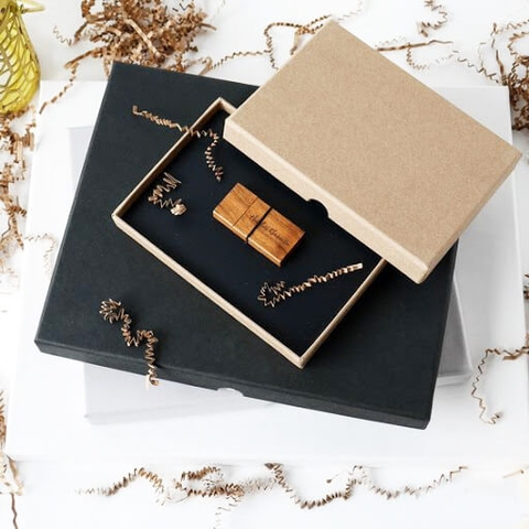 lam-sao-chon-de-in-duoc-nhung-mau-hop-qua-tang-sang-trong-nhat