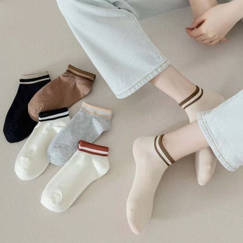 TẤT CỔ NGẮN CỔ KẺ T04