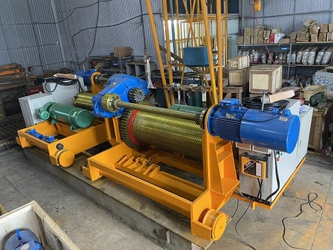 Xe con cầu trục 35/5T: Giải pháp vận chuyển hàng hóa hiệu quả cho các công trình Thủy Điện và Nhà xưởng tại Việt Nam